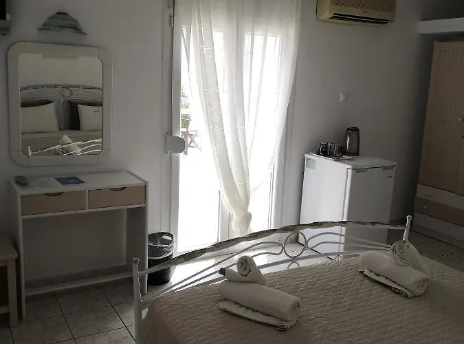 Filoxenia By Grispos Villas Schoinoussa